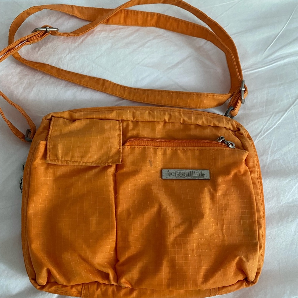 Baggallini Accordian Travel Bag - ORANGE